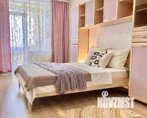 1-к квартира, посуточно, 43м2, 1/1 этаж