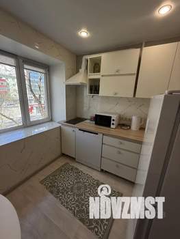 3-к квартира, посуточно, 44м2, 2/5 этаж