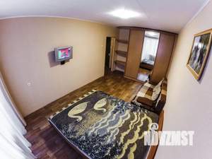 1-к квартира, посуточно, 40м2, 2/5 этаж