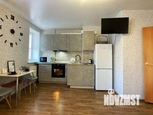 Студия квартира, посуточно, 30м2, 1/10 этаж