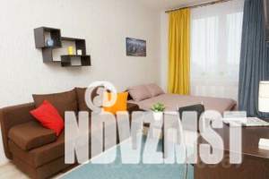 1-к квартира, посуточно, 40м2, 13/25 этаж
