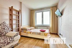 2-к квартира, посуточно, 44м2, 21/25 этаж