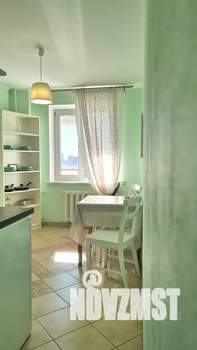 1-к квартира, посуточно, 40м2, 7/12 этаж