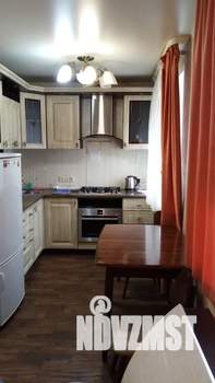 Студия квартира, посуточно, 25м2, 2/5 этаж