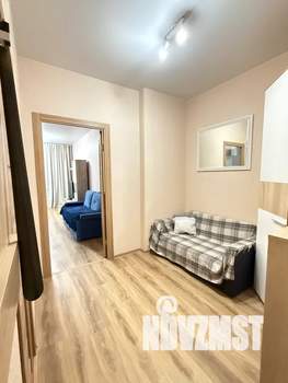 Студия квартира, посуточно, 35м2, 1/7 этаж