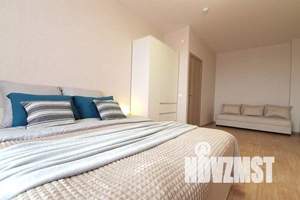 1-к квартира, посуточно, 39м2, 13/25 этаж