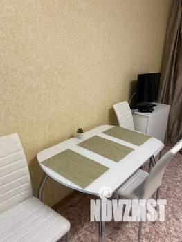 Студия квартира, посуточно, 48м2, 1/16 этаж