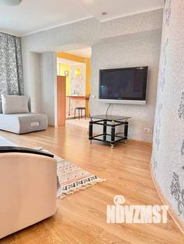 1-к квартира, посуточно, 60м2, 1/1 этаж