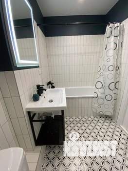 2-к квартира, посуточно, 47м2, 1/1 этаж