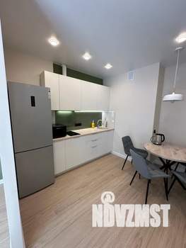 Студия квартира, посуточно, 39м2, 3/6 этаж