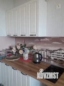 Студия квартира, посуточно, 35м2, 8/15 этаж