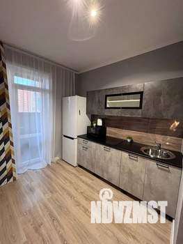 1-к квартира, посуточно, 43м2, 8/25 этаж