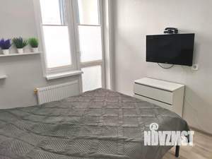 Студия квартира, посуточно, 16м2, 1/19 этаж