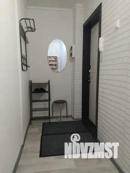 Студия квартира, посуточно, 33м2, 1/5 этаж