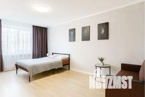 1-к квартира, посуточно, 35м2, 5/5 этаж