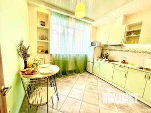 1-к квартира, посуточно, 40м2, 2/17 этаж