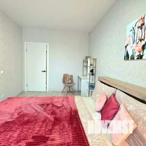 1-к квартира, посуточно, 42м2, 5/6 этаж