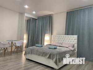 Студия квартира, посуточно, 34м2, 1/5 этаж