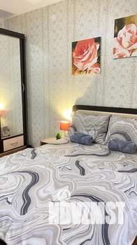 1-к квартира, посуточно, 38м2, 8/20 этаж