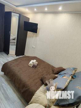 1-к квартира, посуточно, 35м2, 6/9 этаж