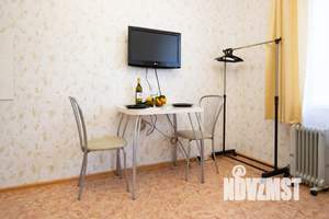 Студия квартира, посуточно, 15м2, 1/25 этаж