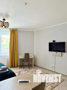 Студия квартира, посуточно, 32м2, 1/20 этаж