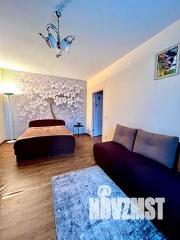 1-к квартира, посуточно, 42м2, 3/20 этаж