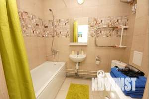 1-к квартира, посуточно, 40м2, 13/25 этаж