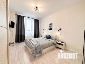 1-к квартира, посуточно, 42м2, 21/22 этаж