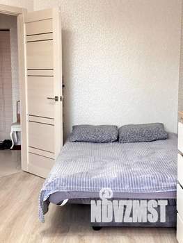 1-к квартира, посуточно, 36м2, 7/25 этаж