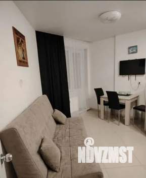 2-к квартира, посуточно, 42м2, 8/17 этаж