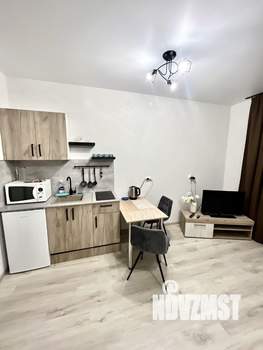 Студия квартира, посуточно, 32м2, 2/9 этаж