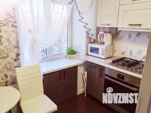 2-к квартира, посуточно, 44м2, 4/5 этаж