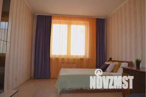 1-к квартира, посуточно, 45м2, 4/25 этаж