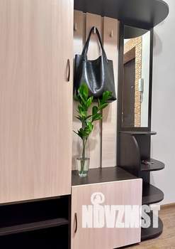 Студия квартира, посуточно, 33м2, 1/8 этаж