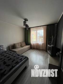 1-к квартира, посуточно, 33м2, 17/18 этаж