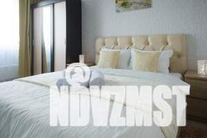 1-к квартира, посуточно, 33м2, 4/25 этаж