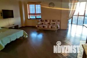 1-к квартира, посуточно, 40м2, 17/18 этаж