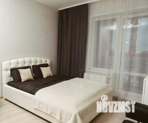 1-к квартира, посуточно, 35м2, 19/25 этаж