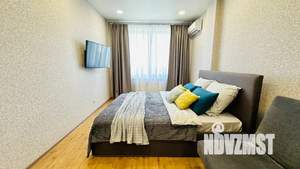 1-к квартира, посуточно, 43м2, 21/25 этаж