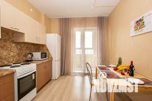 1-к квартира, посуточно, 40м2, 21/25 этаж