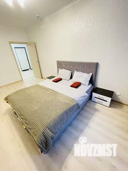 1-к квартира, посуточно, 44м2, 1/25 этаж