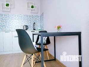 Студия квартира, посуточно, 27м2, 19/19 этаж