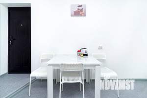 Студия квартира, посуточно, 17м2, 1/5 этаж