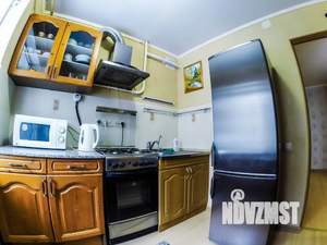 1-к квартира, посуточно, 40м2, 2/5 этаж