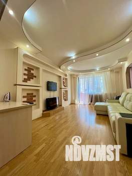 2-к квартира, посуточно, 60м2, 6/17 этаж