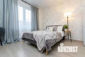 Студия квартира, посуточно, 25м2, 12/17 этаж