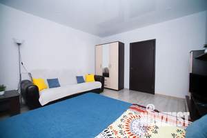 1-к квартира, посуточно, 43м2, 8/17 этаж