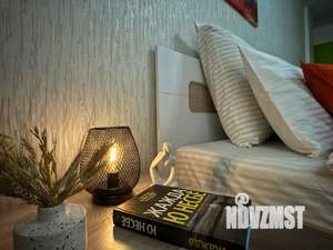 Студия квартира, посуточно, 29м2, 12/25 этаж