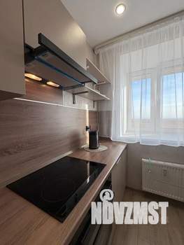 1-к квартира, посуточно, 37м2, 12/16 этаж